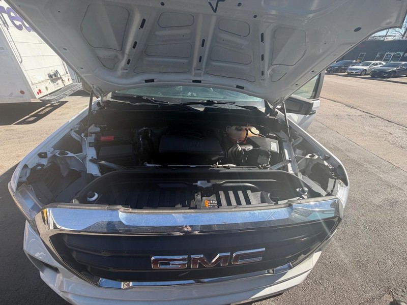 GMC Sierra 1500 Vehicle Full-screen Gallery Image 29