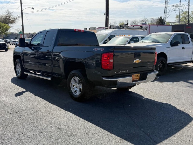 Chevrolet Silverado 1500 Vehicle Full-screen Gallery Image 09