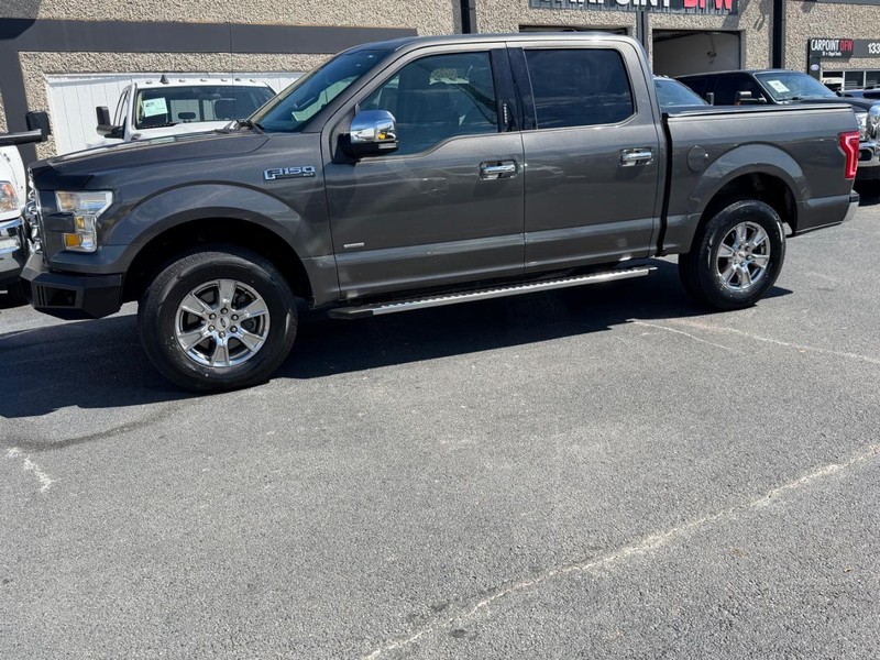 Ford F-150 Vehicle Full-screen Gallery Image 02