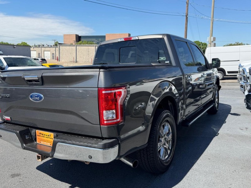 Ford F-150 Vehicle Full-screen Gallery Image 04