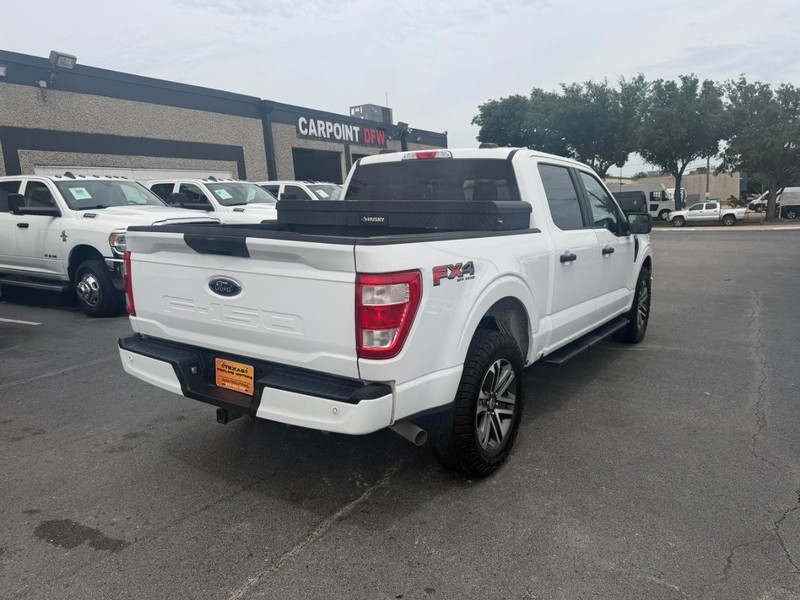 Ford F-150 Vehicle Full-screen Gallery Image 09