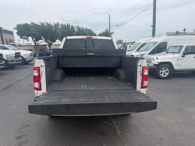 Ford F-150 Vehicle Full-screen Gallery Image 13