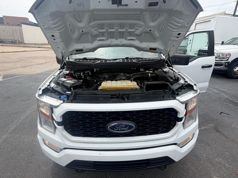 Ford F-150 Vehicle Full-screen Gallery Image 21