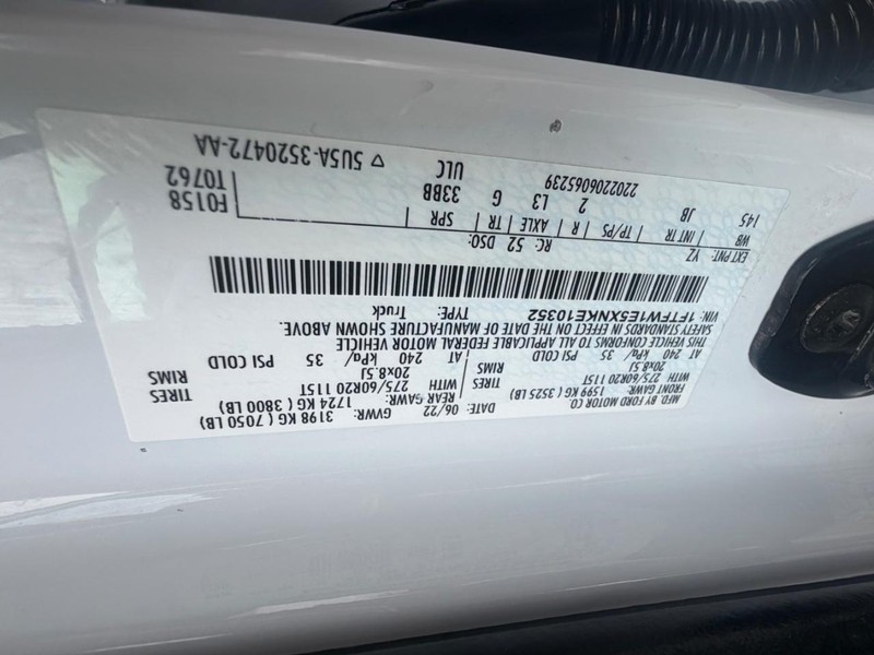 Ford F-150 Vehicle Full-screen Gallery Image 23