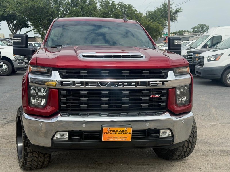 Chevrolet Silverado 2500HD Vehicle Full-screen Gallery Image 02