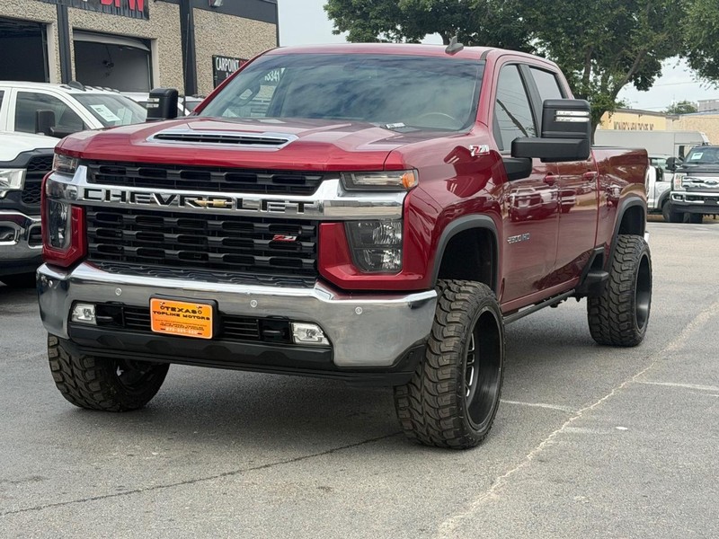Chevrolet Silverado 2500HD Vehicle Full-screen Gallery Image 03