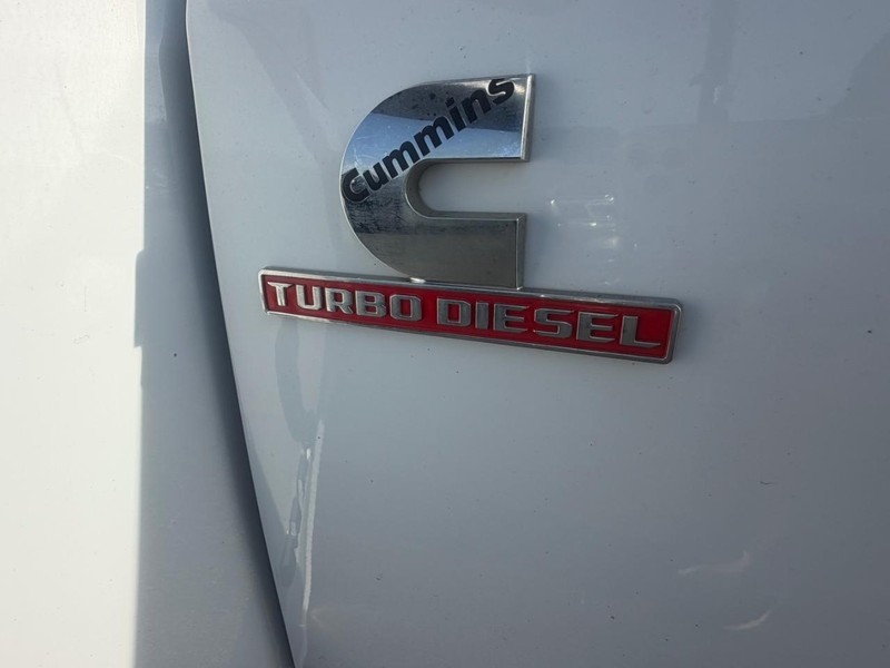 Ram 2500 Vehicle Full-screen Gallery Image 16