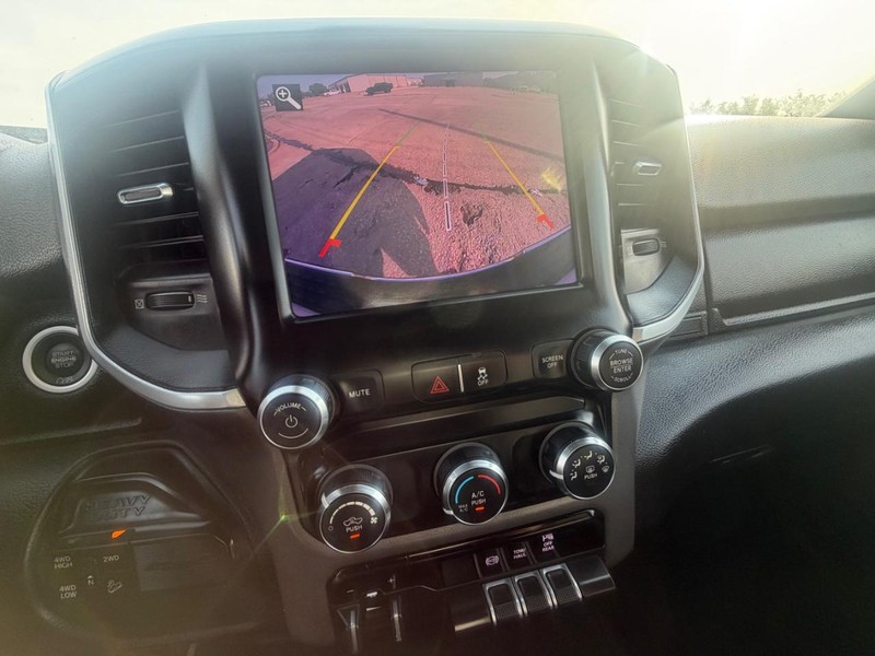 Ram 2500 Vehicle Full-screen Gallery Image 28
