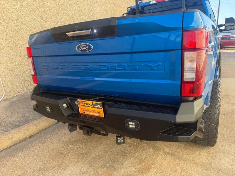 Ford Super Duty F-250 SRW Vehicle Full-screen Gallery Image 13