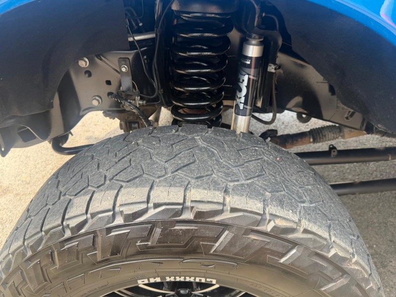 Ford Super Duty F-250 SRW Vehicle Full-screen Gallery Image 30
