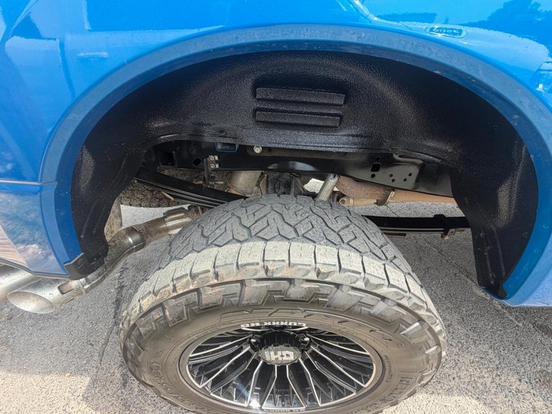 Ford Super Duty F-250 SRW Vehicle Full-screen Gallery Image 33