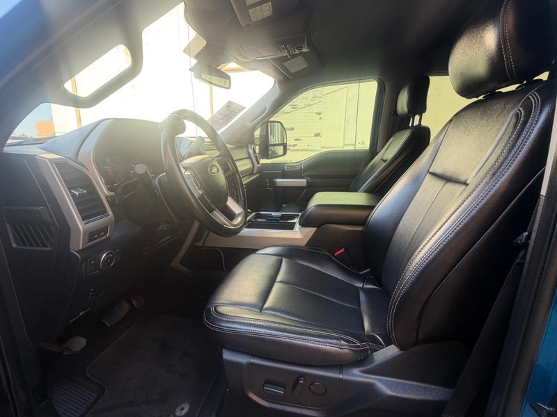 Ford Super Duty F-250 SRW Vehicle Full-screen Gallery Image 44