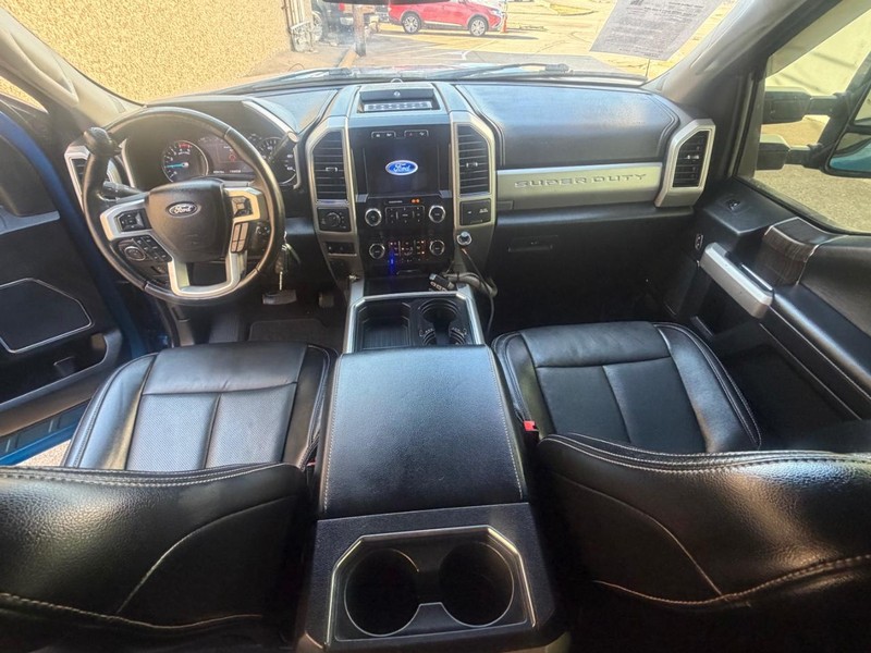 Ford Super Duty F-250 SRW Vehicle Full-screen Gallery Image 46