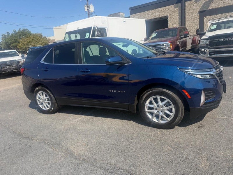 Chevrolet Equinox Vehicle Full-screen Gallery Image 06