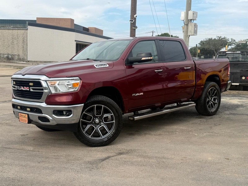 Ram 1500 Vehicle Full-screen Gallery Image 03