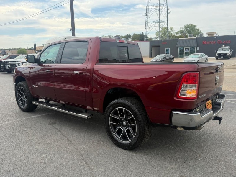 Ram 1500 Vehicle Full-screen Gallery Image 14