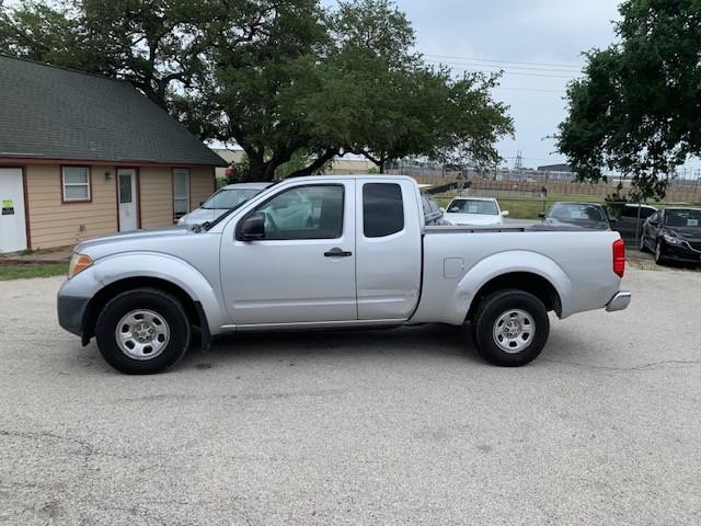 2007 Nissan Frontier XE photo