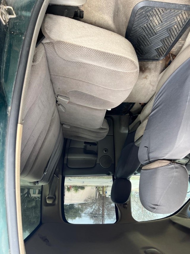 Dodge Ram 2500 Vehicle Full-screen Gallery Image 08