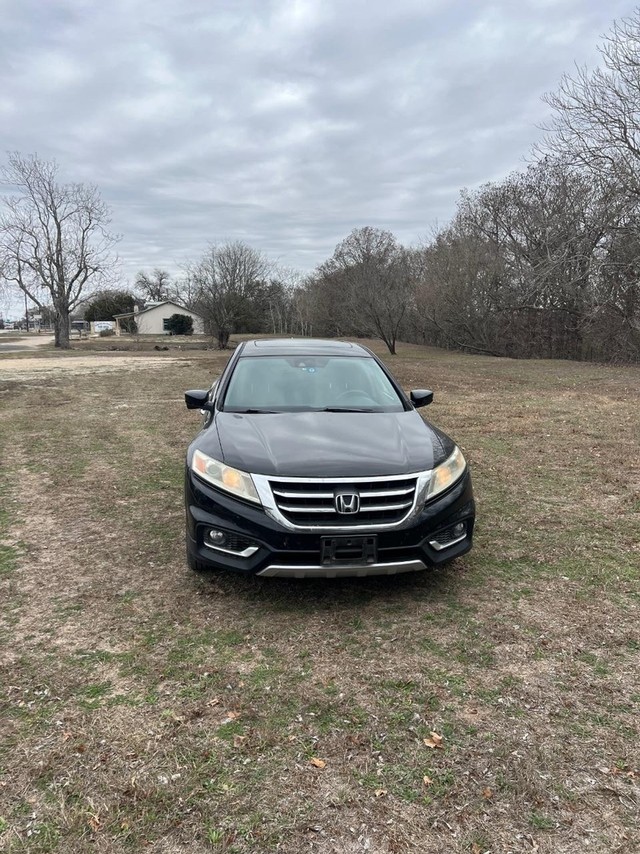 Honda Crosstour Vehicle Full-screen Gallery Image 02