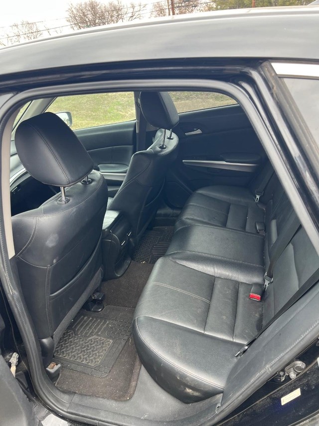 Honda Crosstour Vehicle Full-screen Gallery Image 08