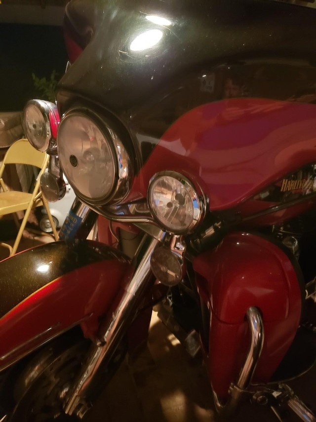 Harley-Davidson Bagger Vehicle Full-screen Gallery Image 03