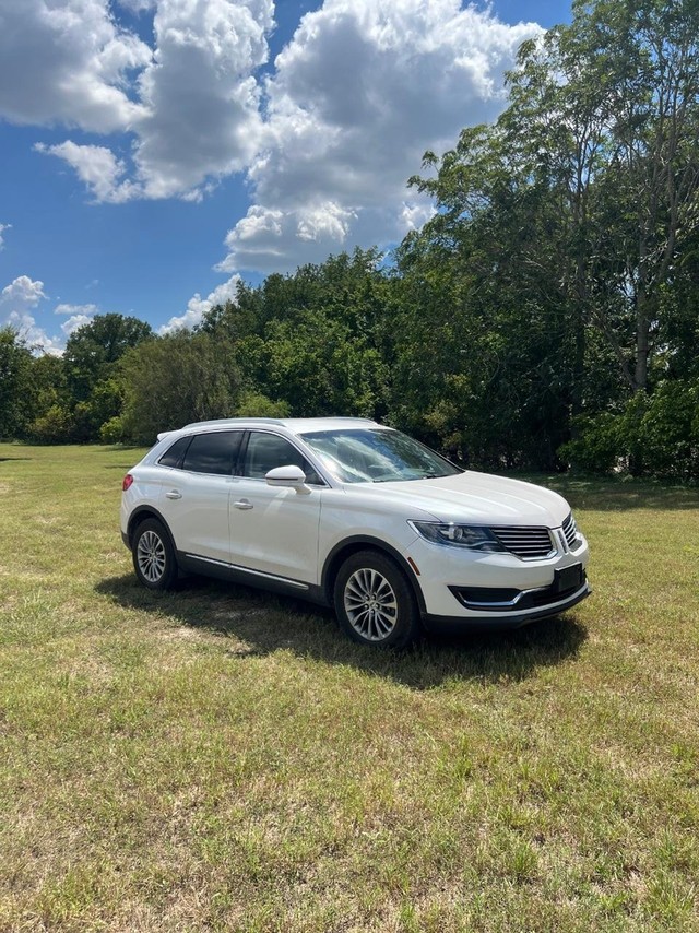 2018 Lincoln MKX Select at Texas Trucks in Kerrville TX