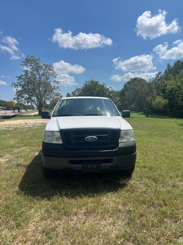 Ford F-150 Vehicle Full-screen Gallery Image 02
