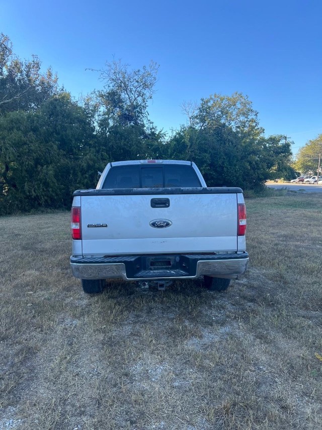 Ford F-150 Vehicle Full-screen Gallery Image 05