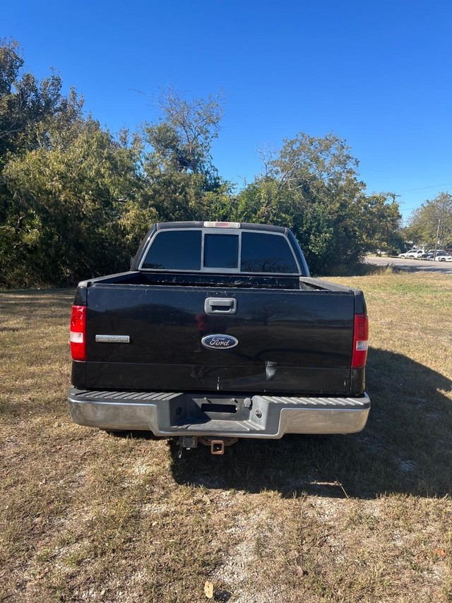 Ford F-150 Vehicle Full-screen Gallery Image 05