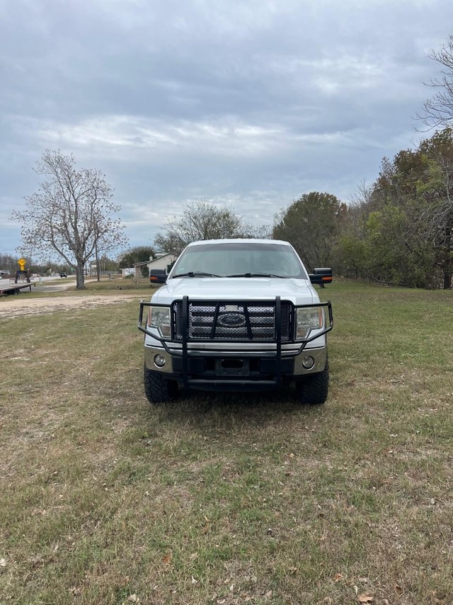 Ford F-150 Vehicle Full-screen Gallery Image 02