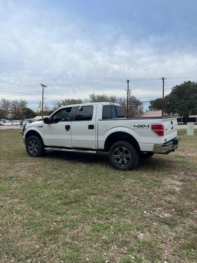 Ford F-150 Vehicle Full-screen Gallery Image 04