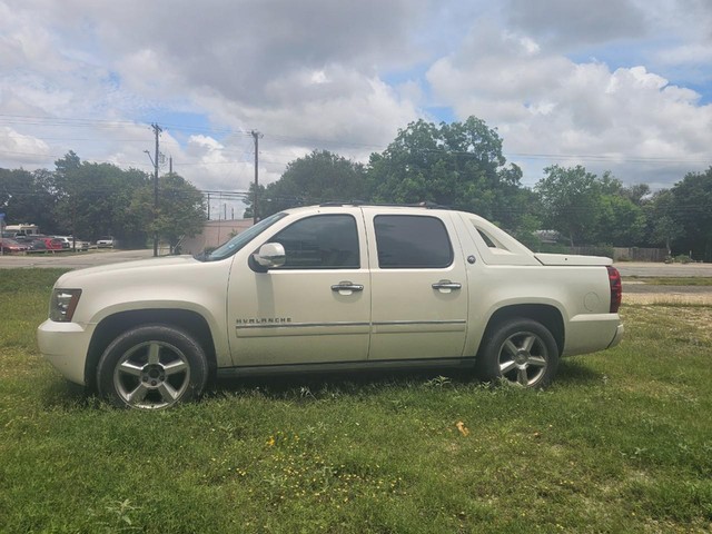 Chevrolet Avalanche Vehicle Full-screen Gallery Image 03