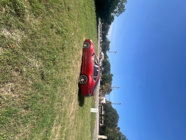 Nissan Altima Vehicle Full-screen Gallery Image 04
