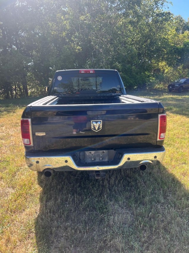 Ram 1500 Vehicle Full-screen Gallery Image 05