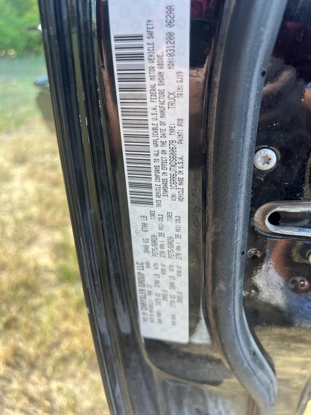 Ram 1500 Vehicle Full-screen Gallery Image 10