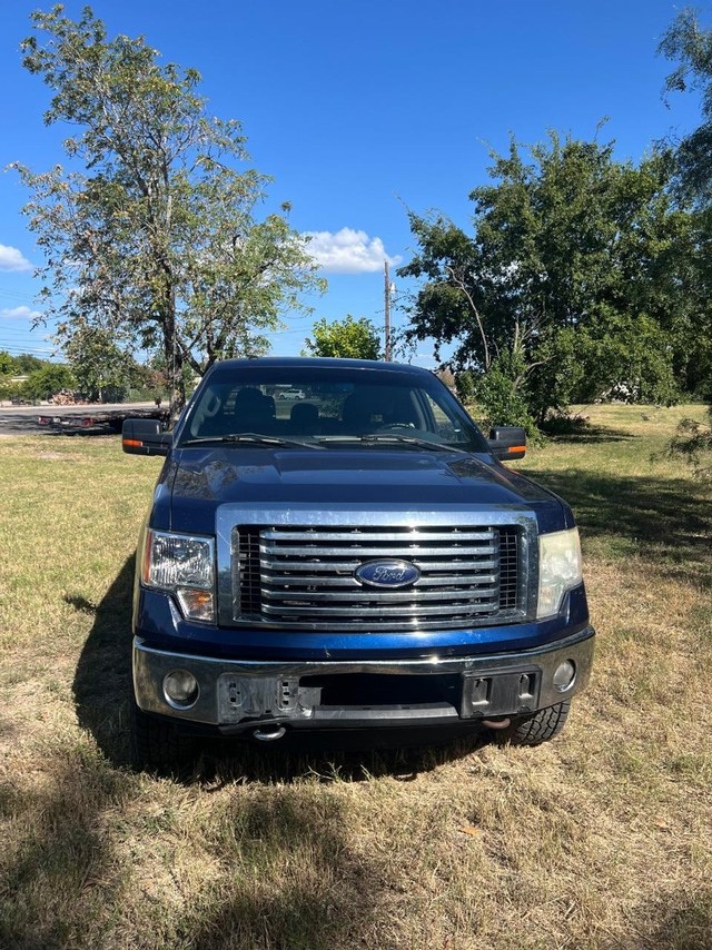 Ford F-150 Vehicle Full-screen Gallery Image 03