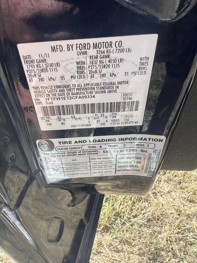 Ford F-150 Vehicle Full-screen Gallery Image 12