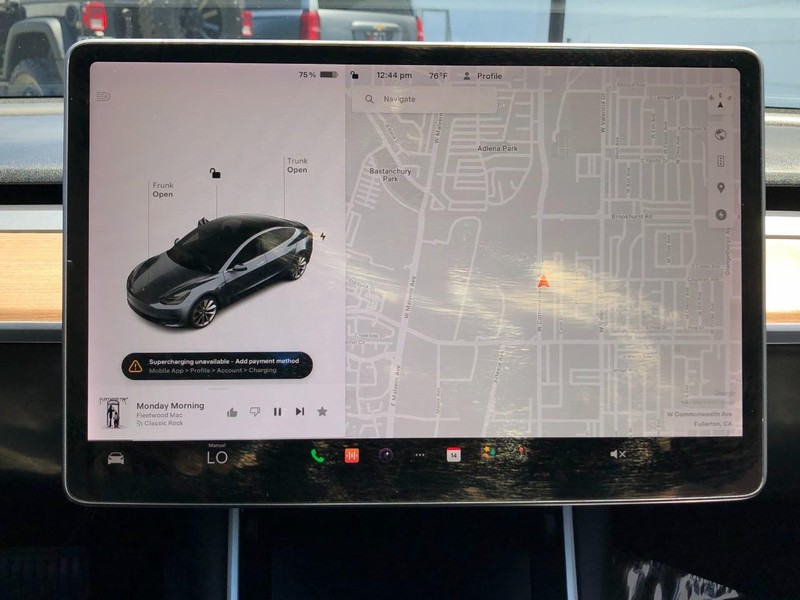 2019 Tesla Model 3 Long Range photo