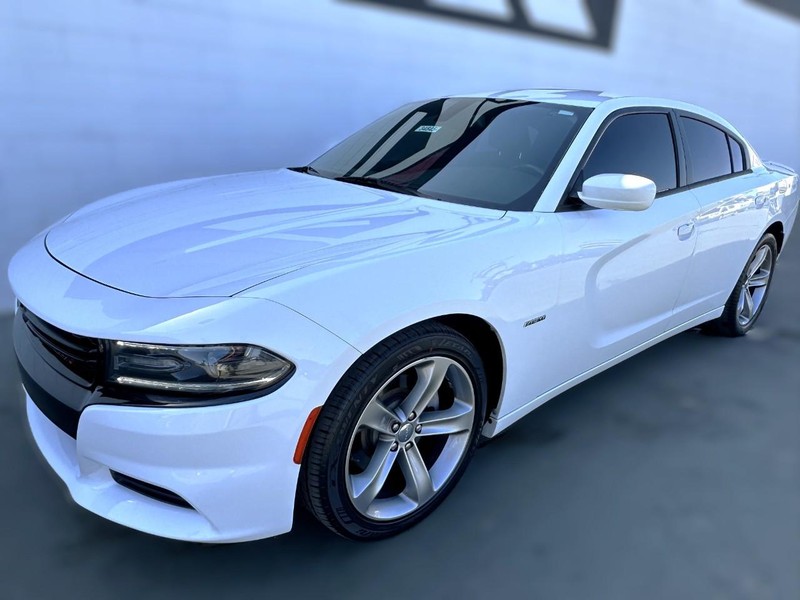 2015 Dodge Charger RT photo