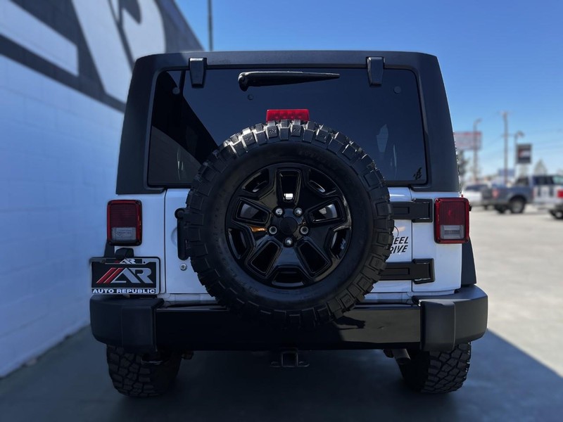 2016 Jeep Wrangler Unlimited Willys Wheeler photo