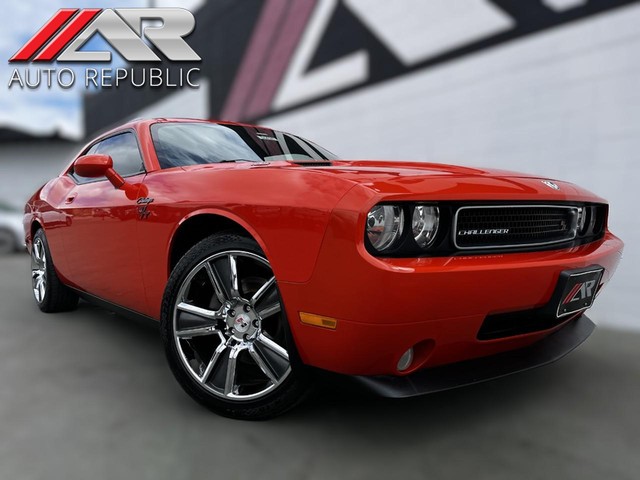 2009 Dodge Challenger R/T at Auto Republic in Cypress CA