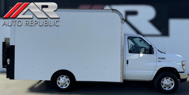 2016 Ford Econoline Commercial Cutaway E-350 Box Van w/hydraulic Liftgate at Auto Republic in Orange CA