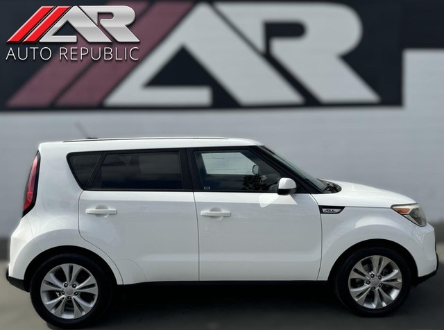 2015 Kia Soul 5 Door wagon Plus at Auto Republic in Fullerton CA