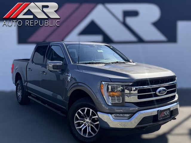 2021 Ford F-150 4x4 LARIAT Supercrew w/twin panel moonroof at Auto Republic in Fullerton CA