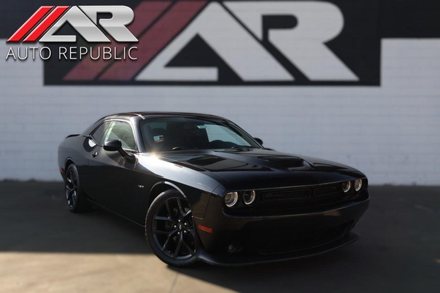 more details - dodge challenger