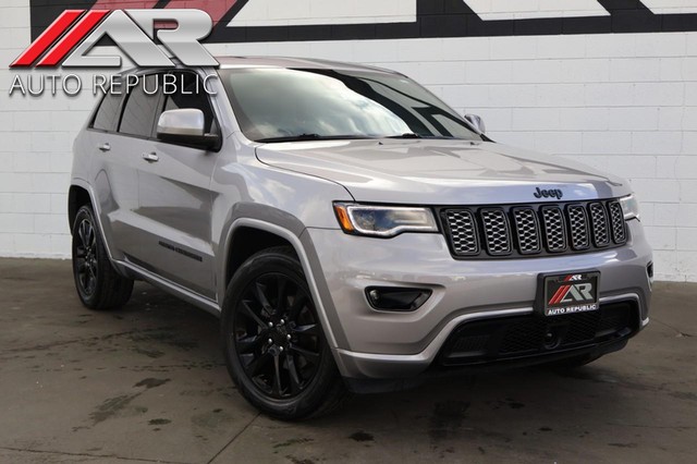 2020 Jeep Grand Cherokee Altitude w/2BZ Package & Premium Lighting at Auto Republic in Fullerton CA