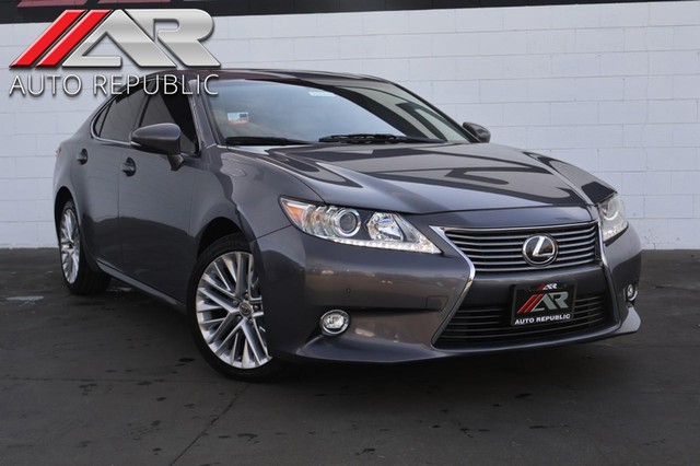 2014 Lexus ES 350 SEDAN W/LUXURY PACKAGE & NAVIGATION at Auto Republic in Fullerton CA