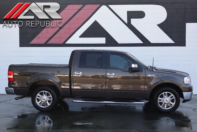 2006 Ford F-150 XLT supercrew V8 at Auto Republic in Fullerton CA