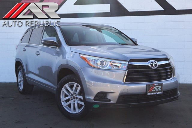 2016 Toyota Highlander LE V6 at Auto Republic in Fullerton CA