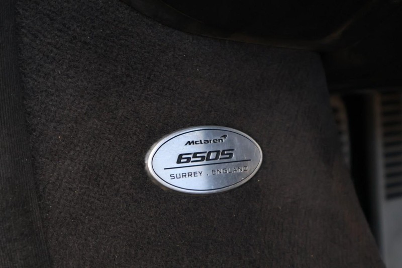 Mclaren 650S Vehicle Full-screen Gallery Image 31